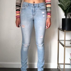 HOLLISTER JEANS